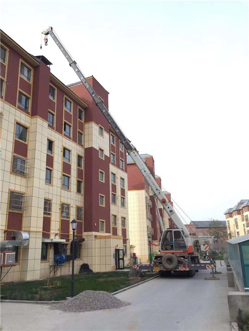 秭归县跨街广告牌的高空安装注意事项