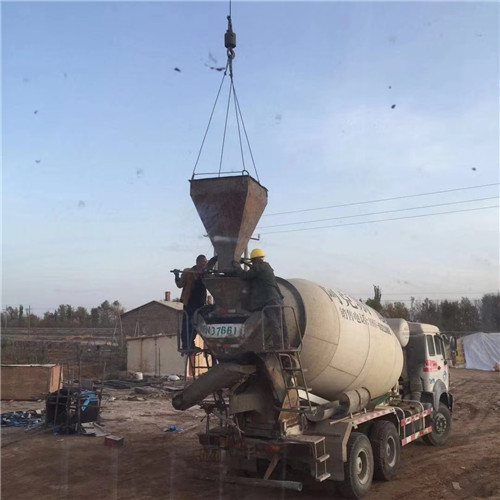 秭归县“精准瞄准”—— 吊车的 “定位导航” 技术